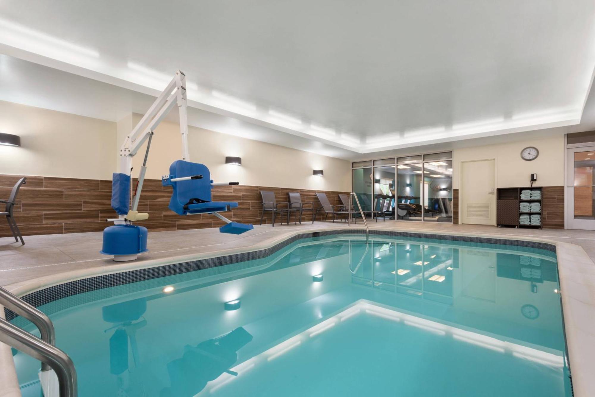 Hotel Fairfield & By Marriott Downtown/university Area