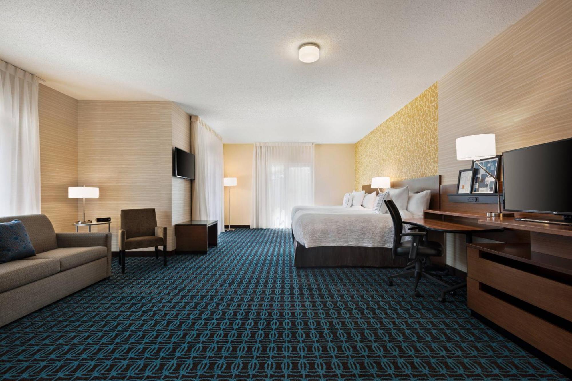 Fairfield & By Marriott Downtown/university Area