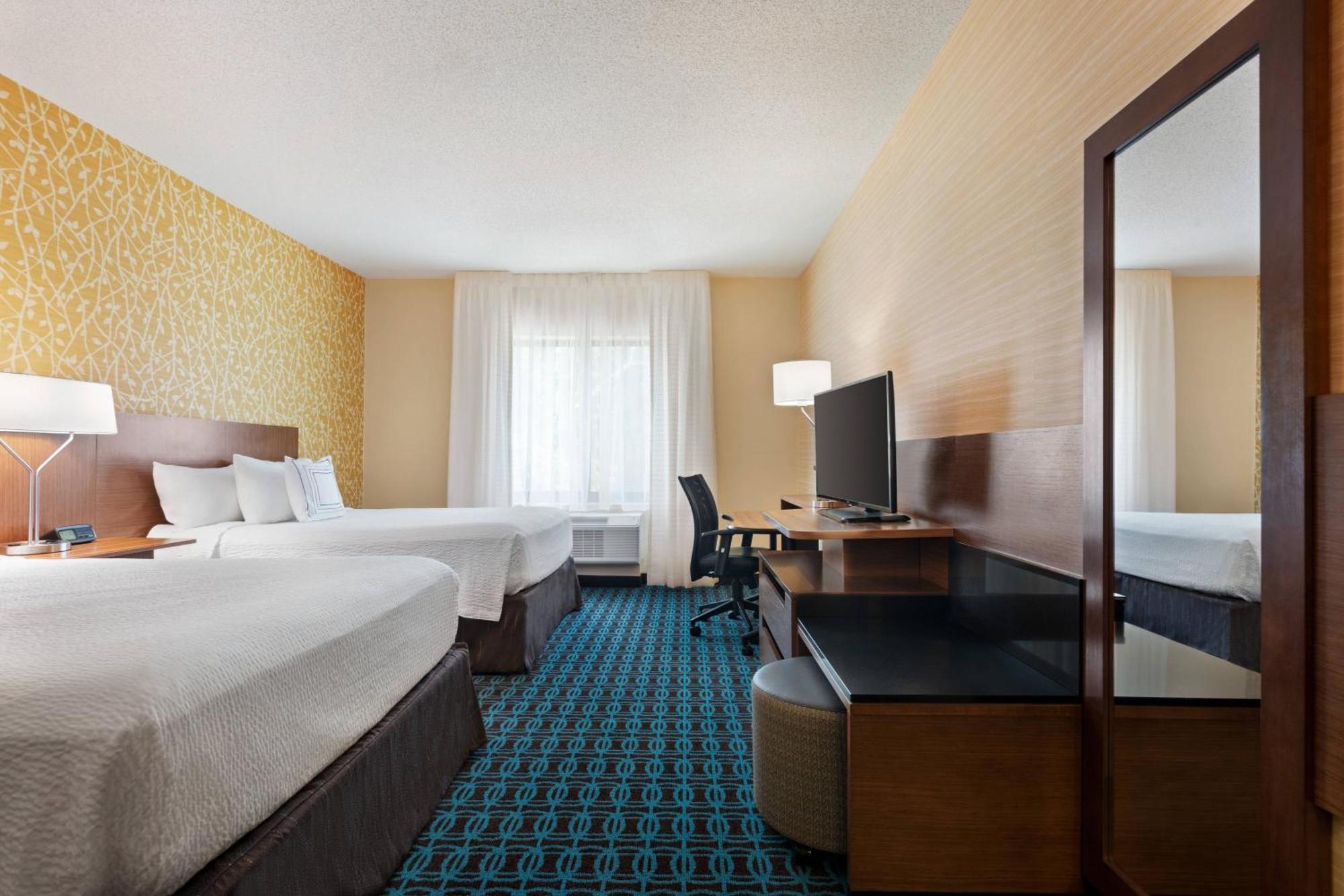 Fairfield & By Marriott Downtown/university Area Hotel 3*